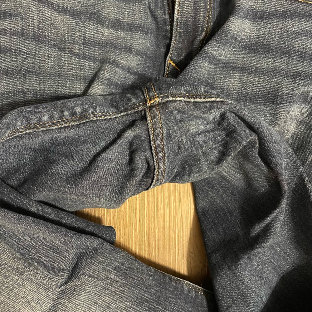 Mid Rise Skinny Jeans - Picture 3 of 5